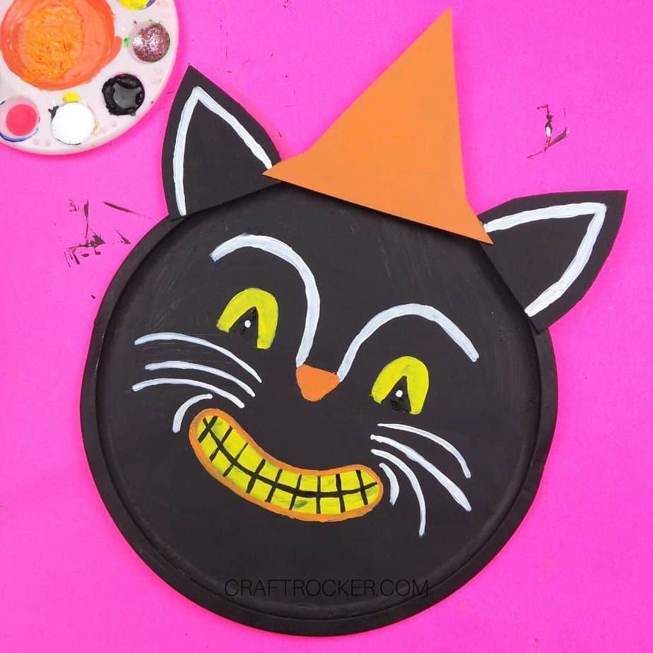 Finished Cat Face Painted on Black Cat Pizza Pan - Craft Rocker