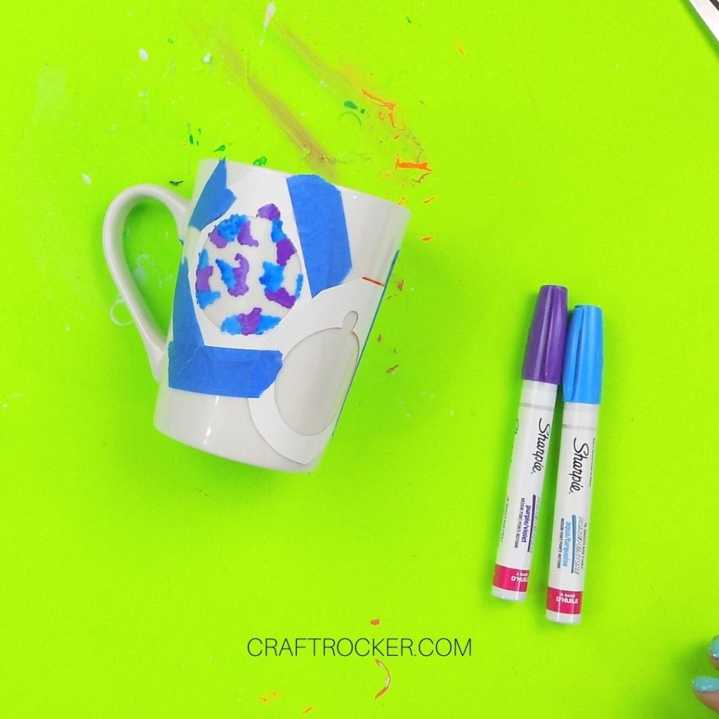 Blue and Purple Paint in Ornament Outline - Craft Rocker