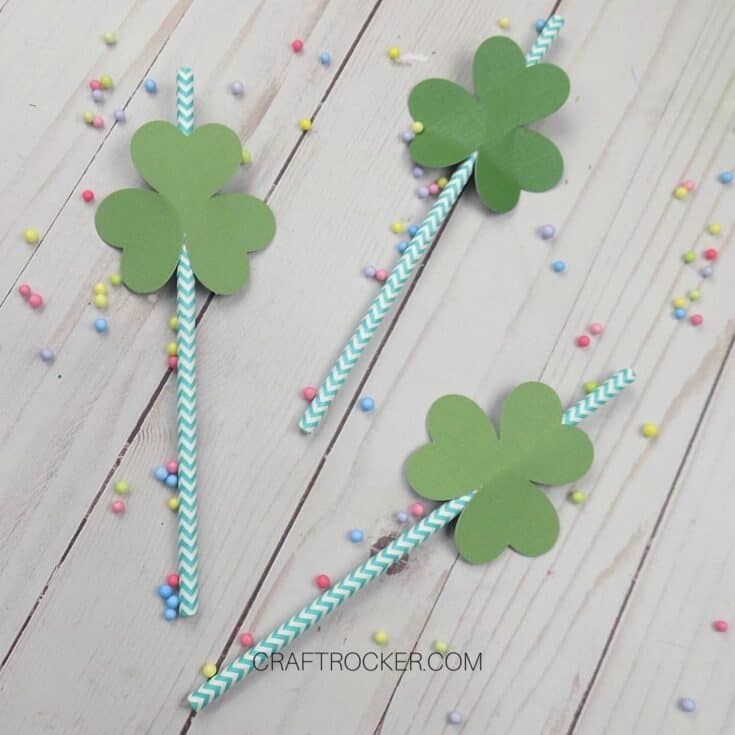 Paper Straws with Shamrock Straw Toppers - Craft Rocker